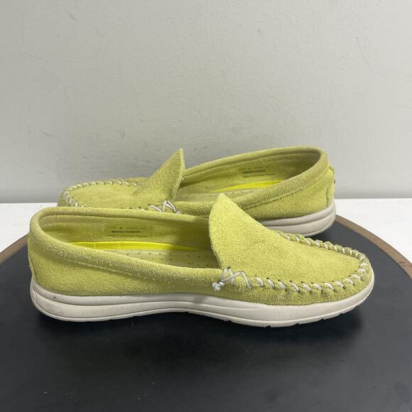 Minnetonka Shoes Womens Size 8 Yellow Suede Slip On Moccasins Comfort Loafers - Picture 7 of 11